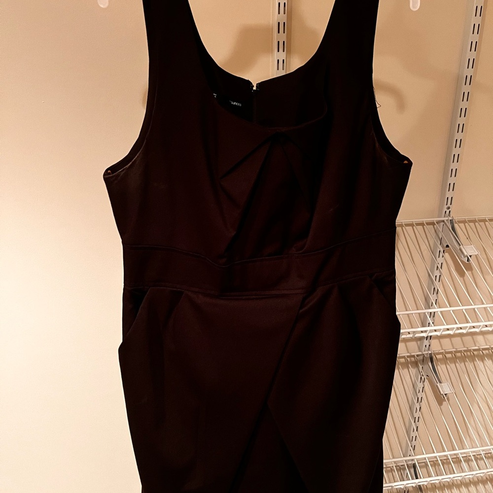 Maurices Black Midi Sheath Dress with Scoop Neck and Sleeveless Design